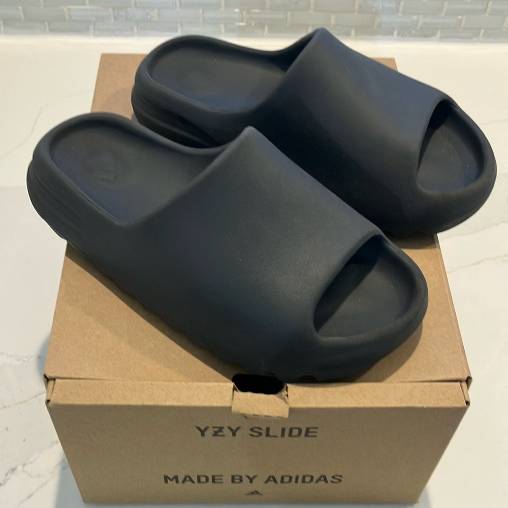 adidas Black Slippers with Comfortable Flat Sole and Minimalist Design - Picture 6 of 10